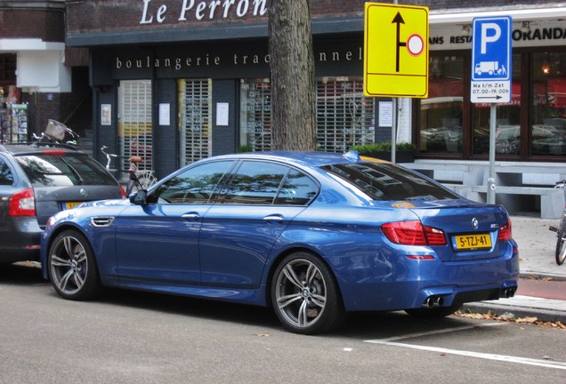 BMW M5 F10 2011