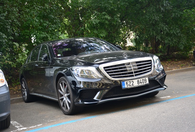 Mercedes-Benz S 63 AMG V222