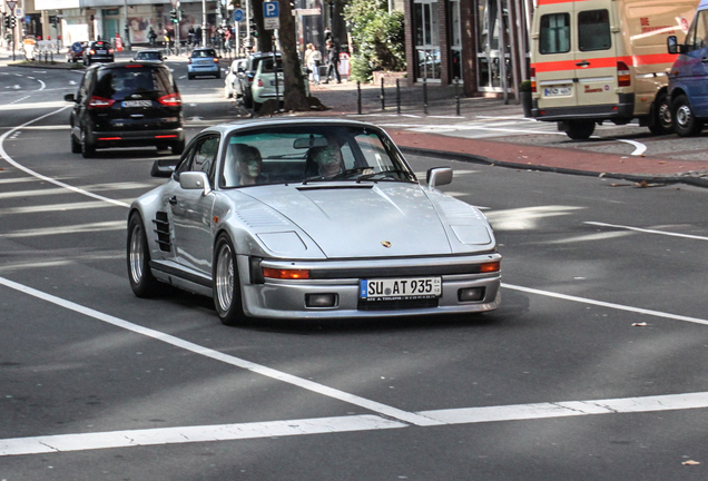 Porsche 930 Turbo Flatnose