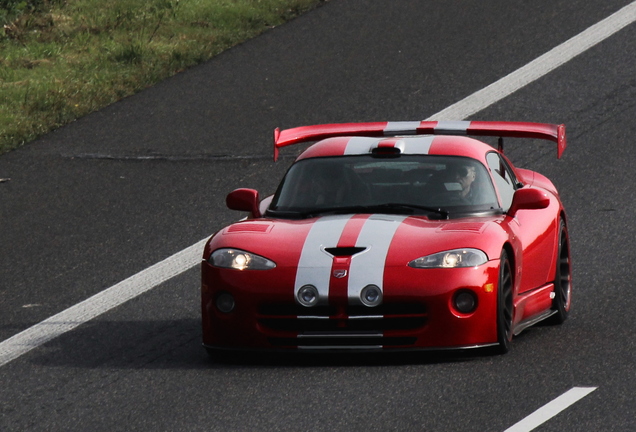 Dodge Viper GTS