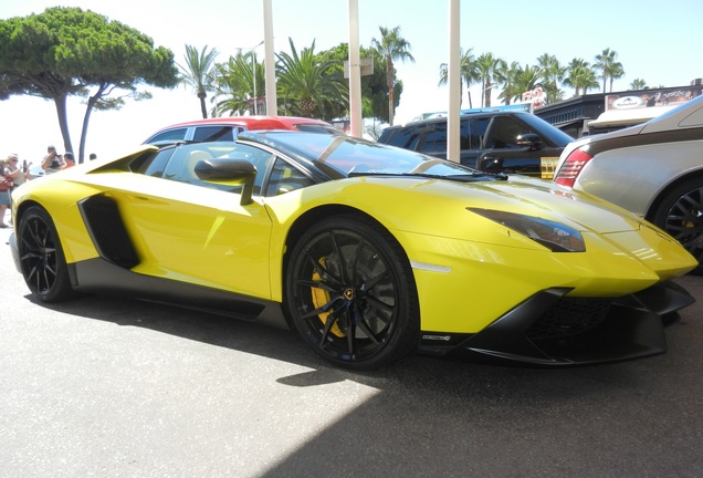 Lamborghini Aventador LP720-4 Roadster 50° Anniversario