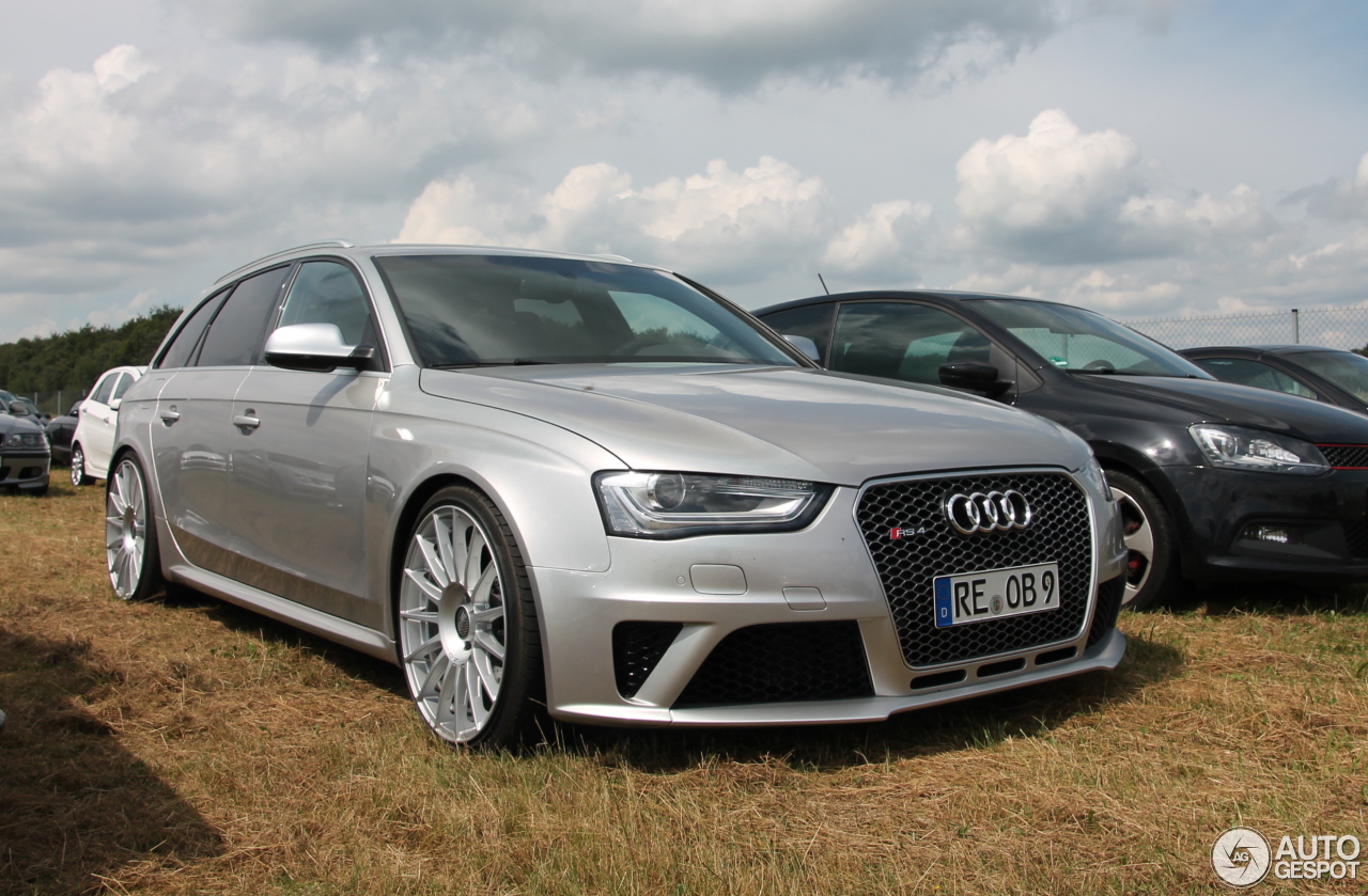 Audi RS4 Avant B8