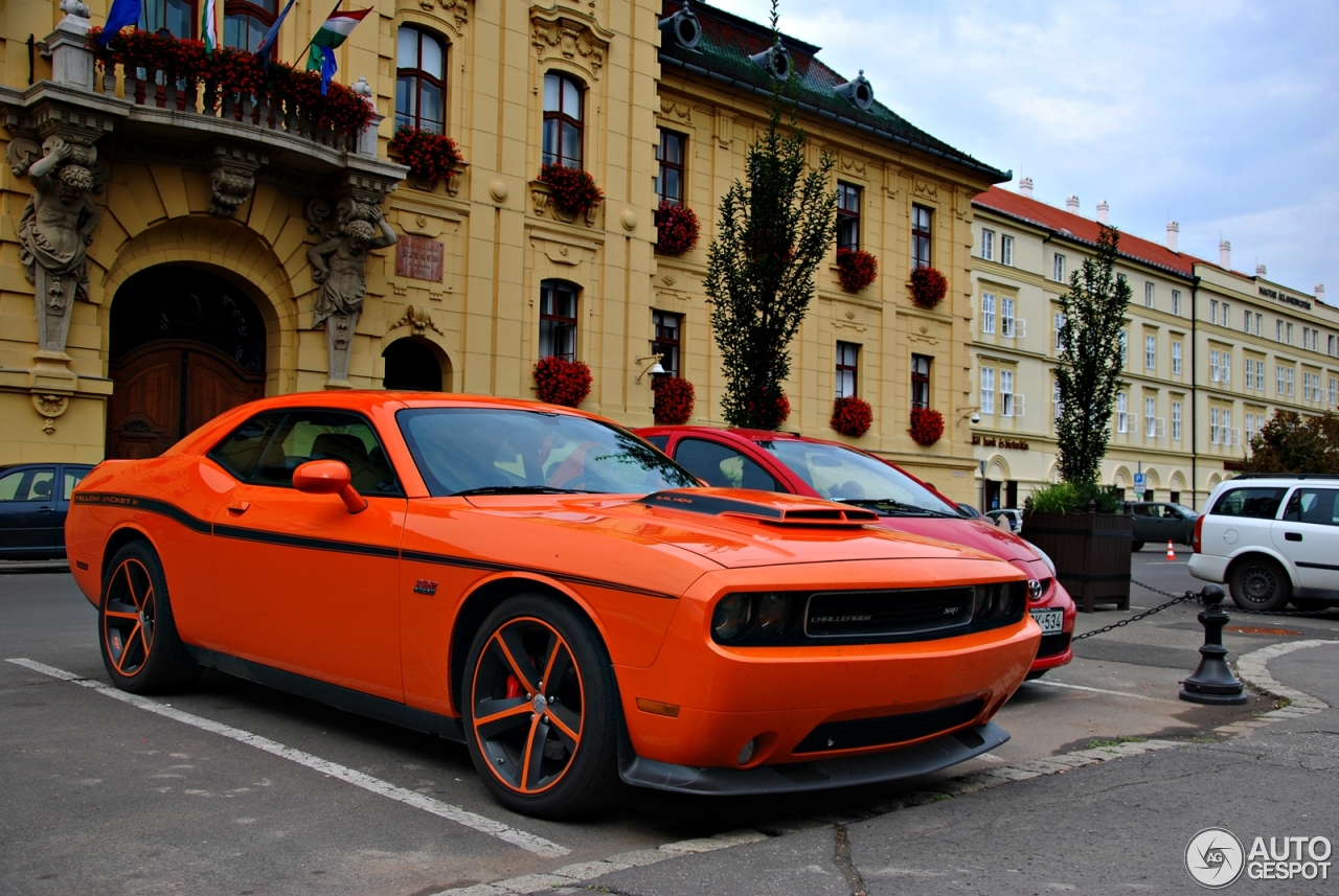 Dodge Challenger SRT-8 392