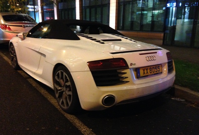 Audi R8 V10 Spyder 2013