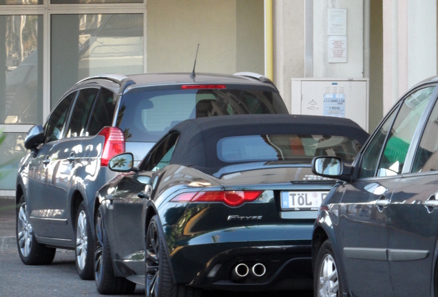 Jaguar F-TYPE S V8 Convertible