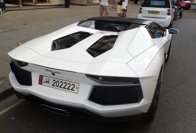 Lamborghini Aventador LP700-4 Roadster