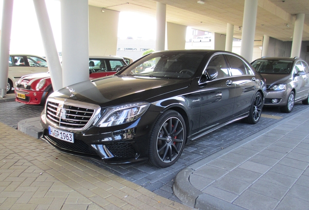 Mercedes-Benz S 63 AMG V222