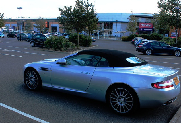 Aston Martin DB9 Volante