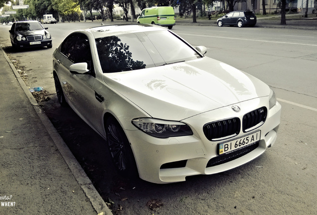 BMW M5 F10 2011