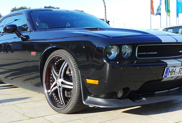 Dodge Challenger SRT-8 392