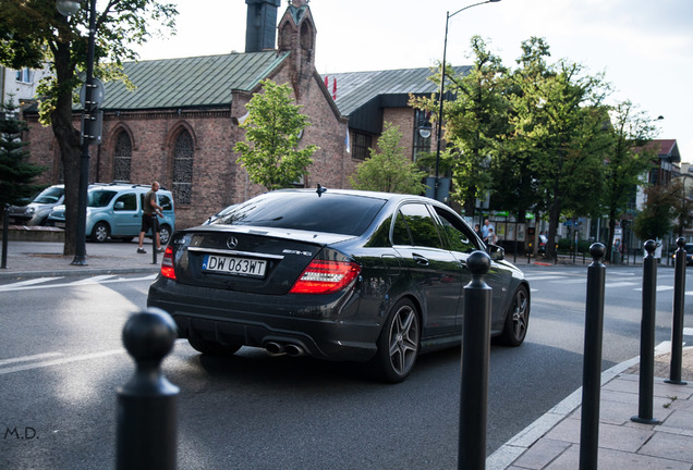 Mercedes-Benz C 63 AMG W204 2012