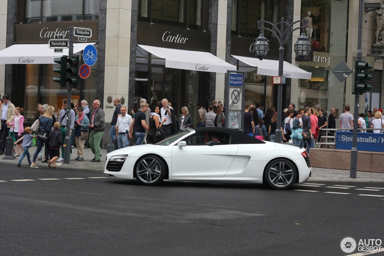 Audi R8 V10 Spyder 2013