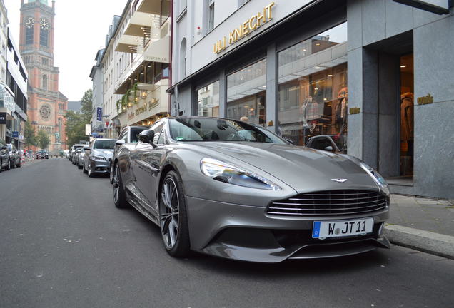 Aston Martin Vanquish 2013