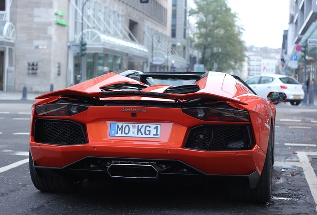 Lamborghini Aventador LP700-4 Roadster