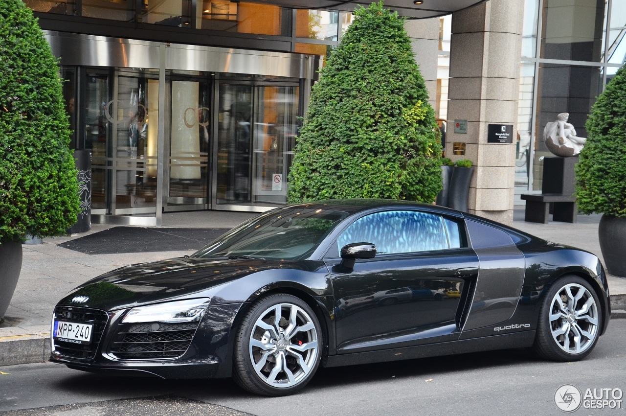 Audi R8 2013