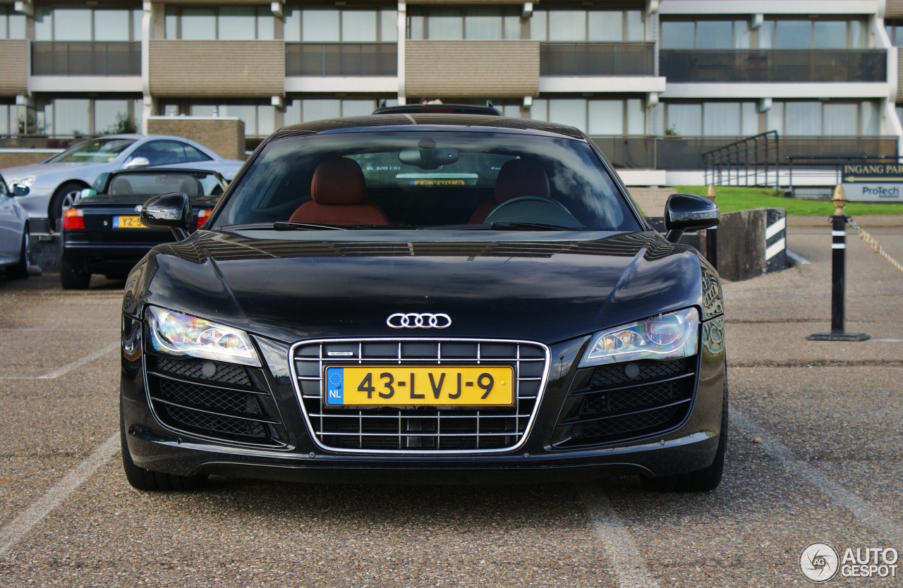 Audi R8 V10