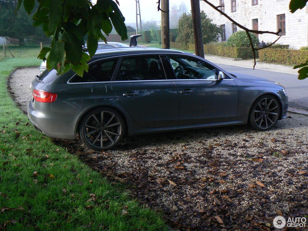 Audi RS4 Avant B8