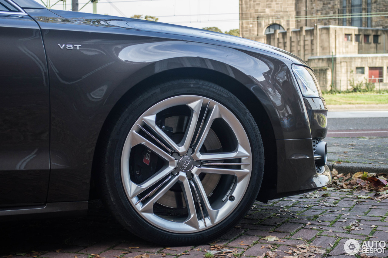 Audi S8 D4 2014