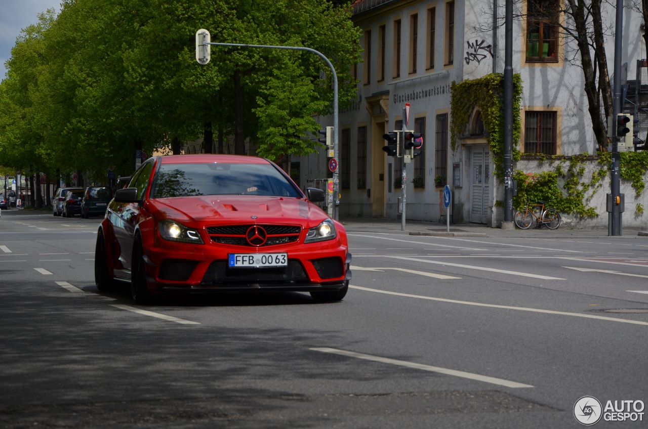 Mercedes-Benz Domanig C 63 AMG Black Series