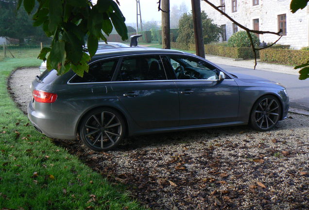 Audi RS4 Avant B8