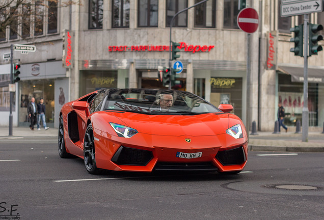 Lamborghini Aventador LP700-4 Roadster