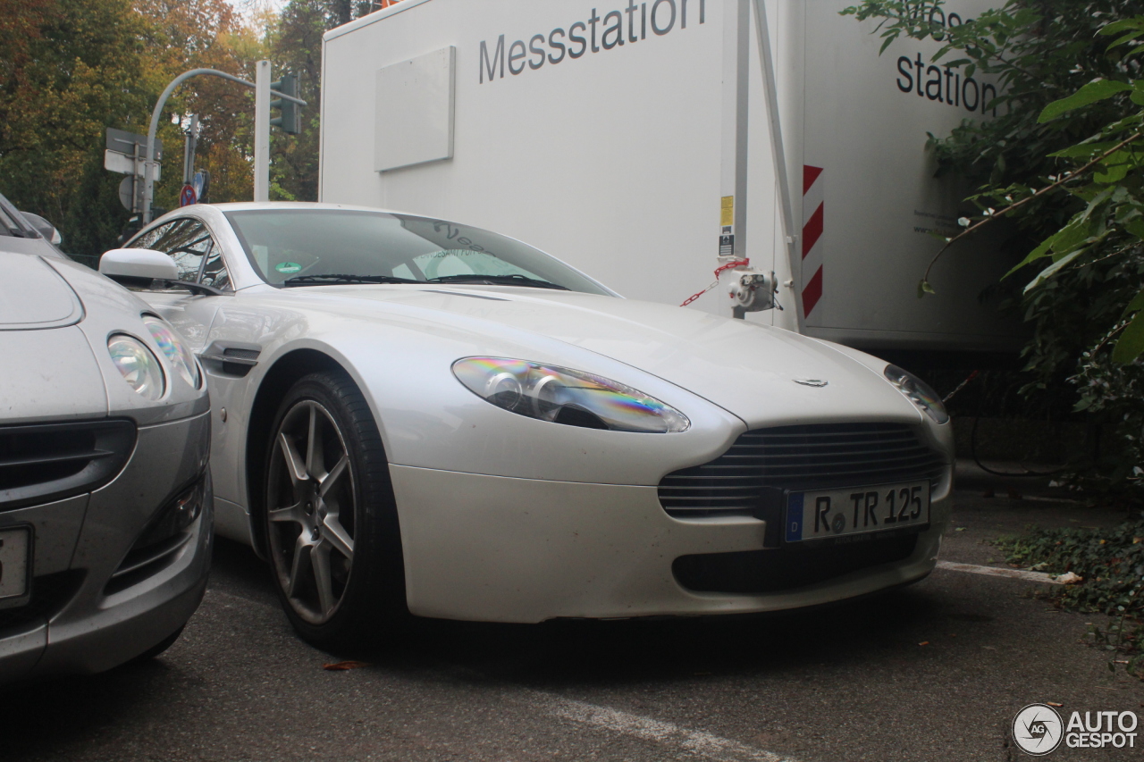 Aston Martin V8 Vantage