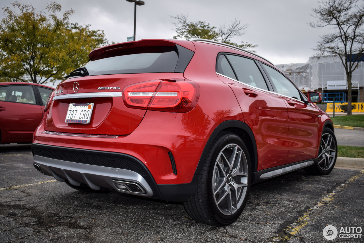 Mercedes-Benz GLA 45 AMG X156