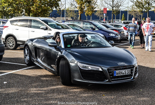 Audi R8 V10 Spyder 2013