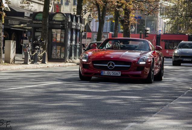 Mercedes-Benz SLS AMG Roadster