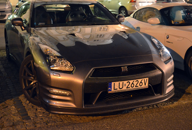 Nissan GT-R 2012