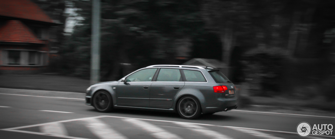 Audi RS4 Avant B7