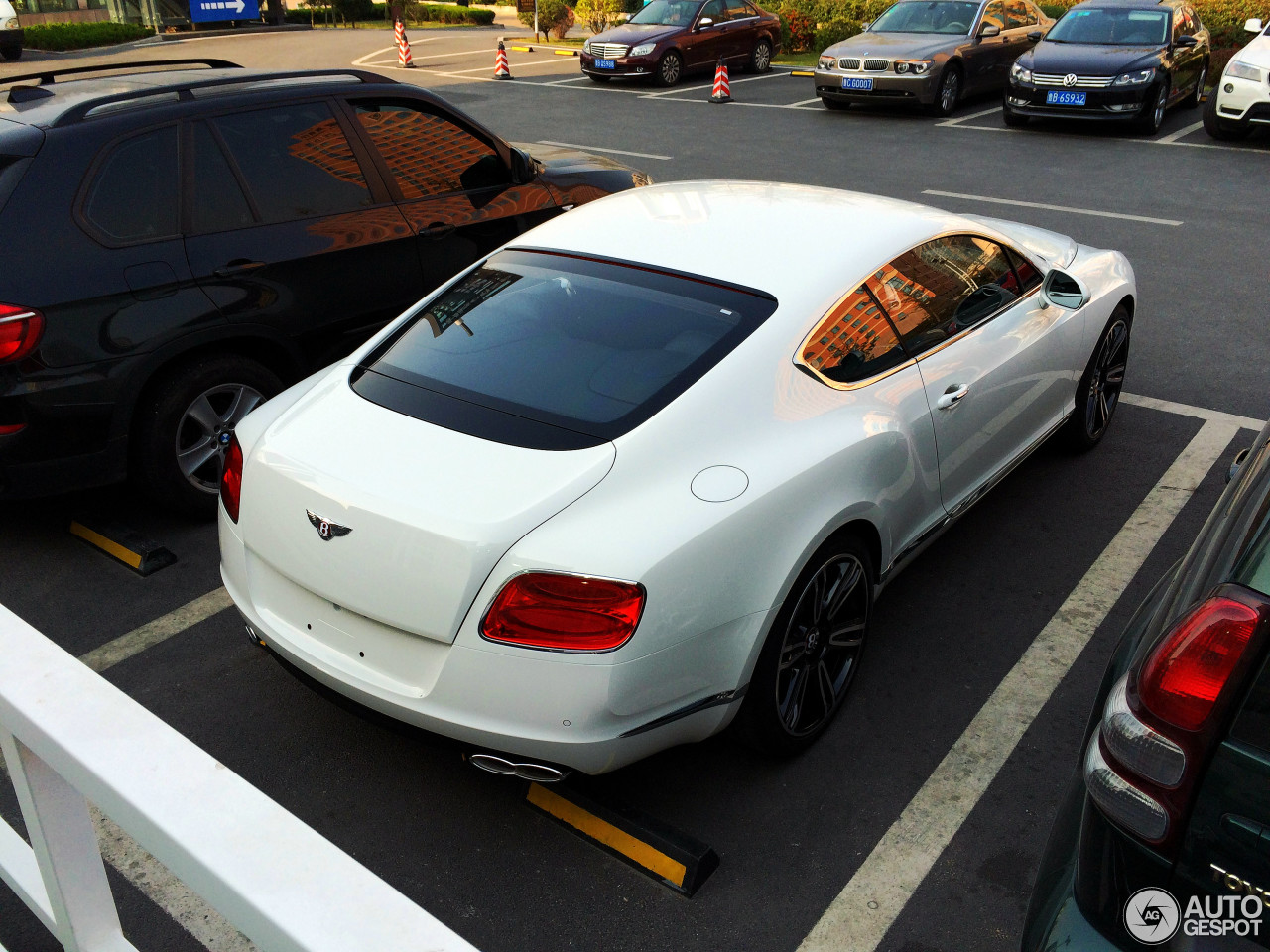 Bentley Continental GT V8