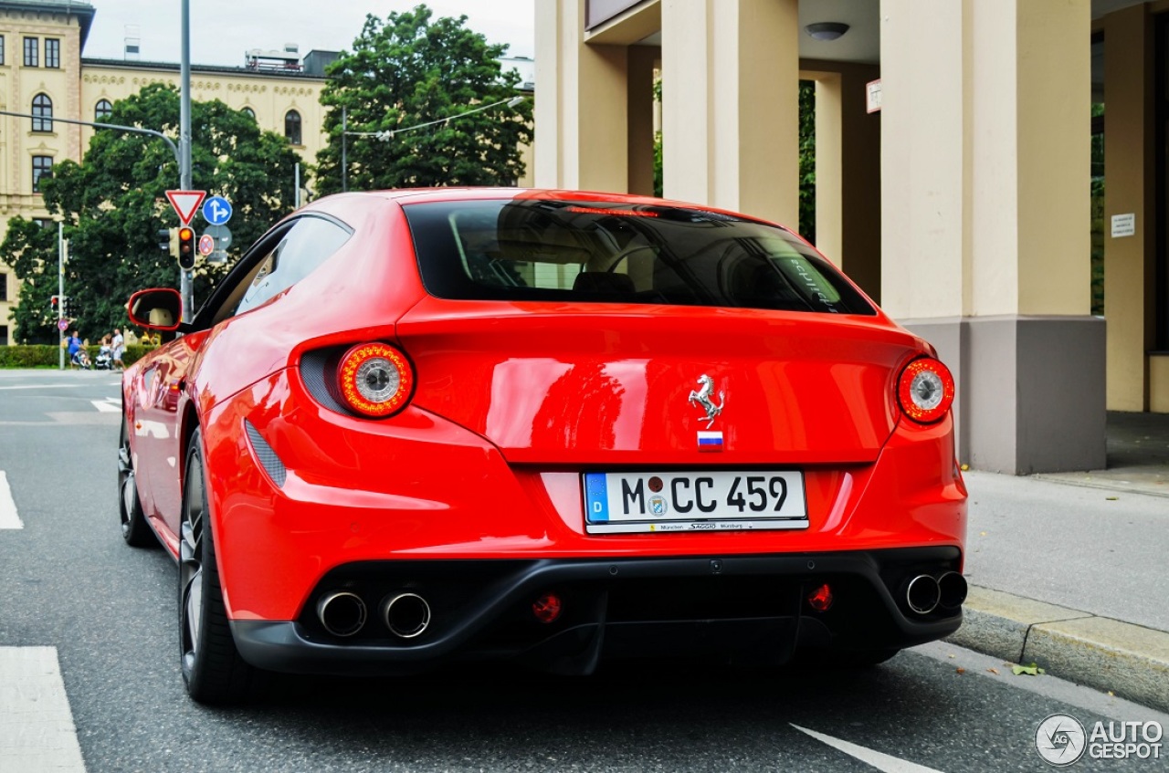 Ferrari FF