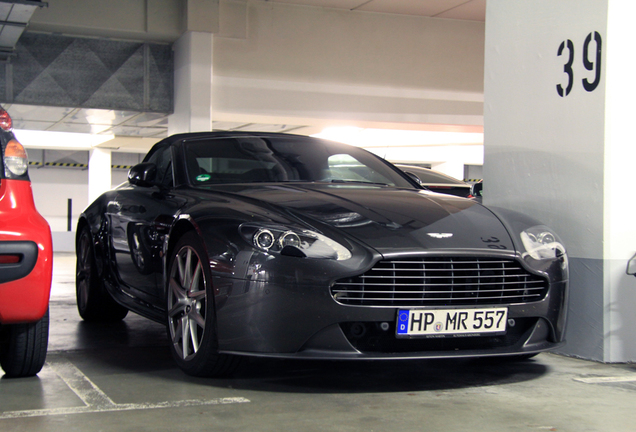 Aston Martin V8 Vantage Roadster 2012