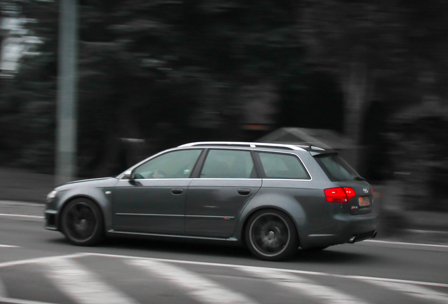 Audi RS4 Avant B7