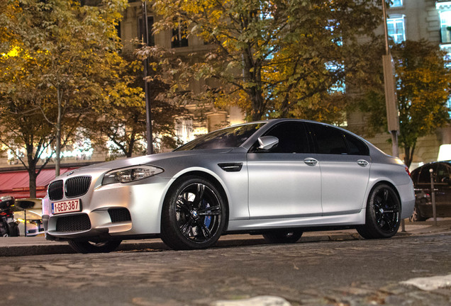 BMW M5 F10 2011