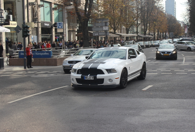 Ford Mustang Shelby GT500 2013