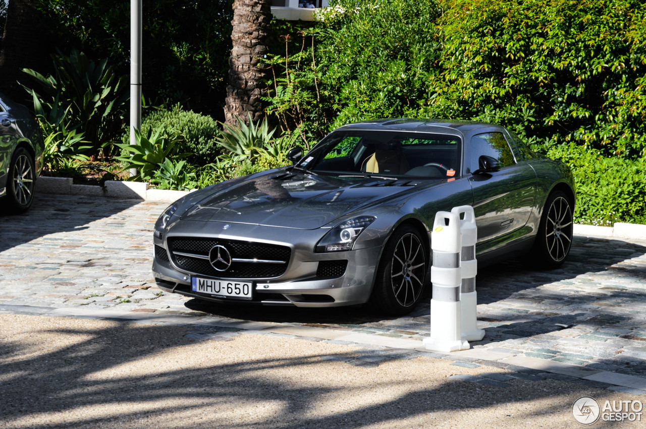 Mercedes-Benz SLS AMG GT