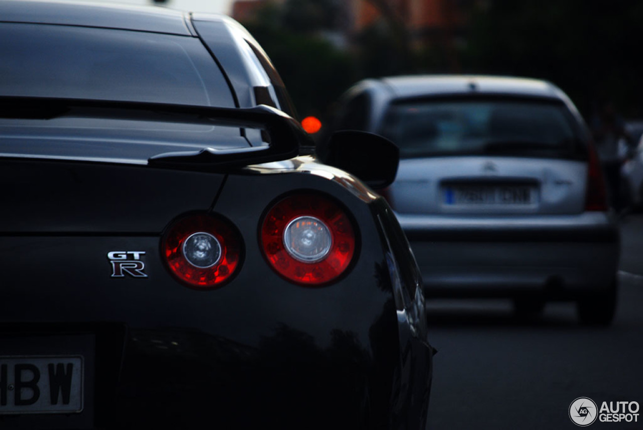 Nissan GT-R