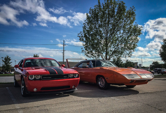 Dodge Challenger SRT-8 392