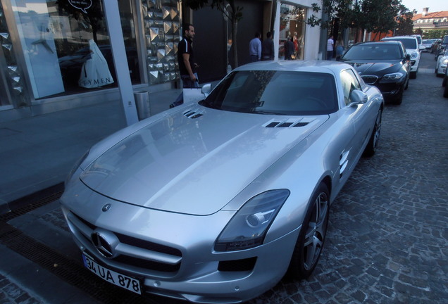 Mercedes-Benz SLS AMG