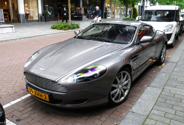 Aston Martin DB9