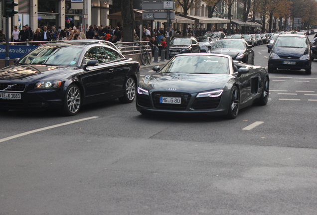 Audi R8 V8 Spyder 2013