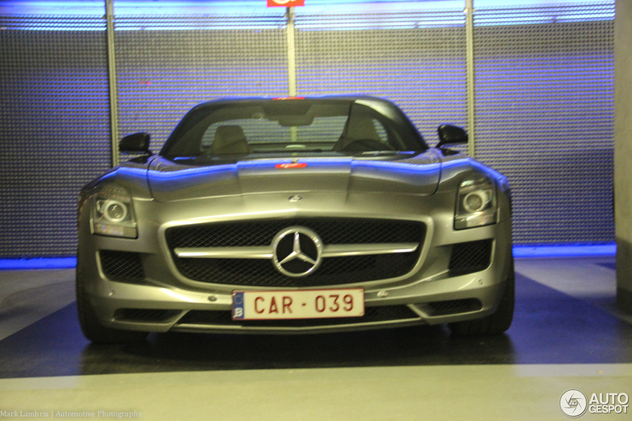 Mercedes-Benz SLS AMG