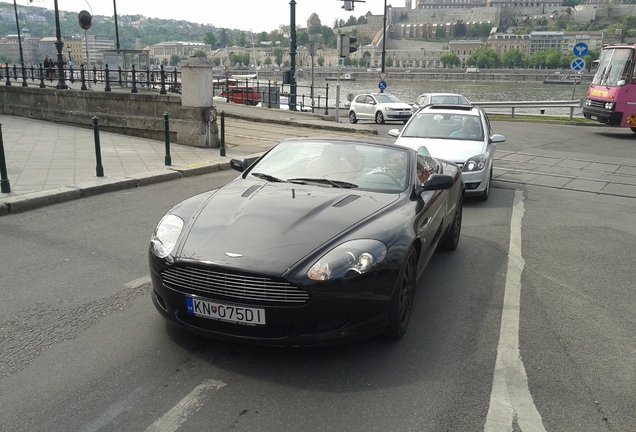 Aston Martin DB9 Volante