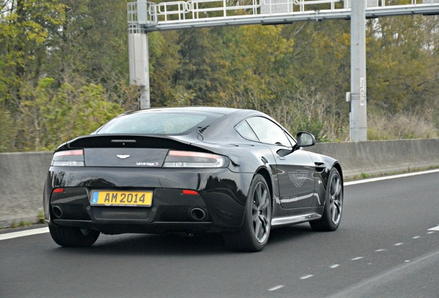 Aston Martin V12 Vantage S