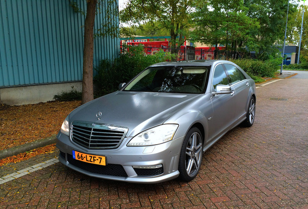 Mercedes-Benz S 63 AMG W221 2010