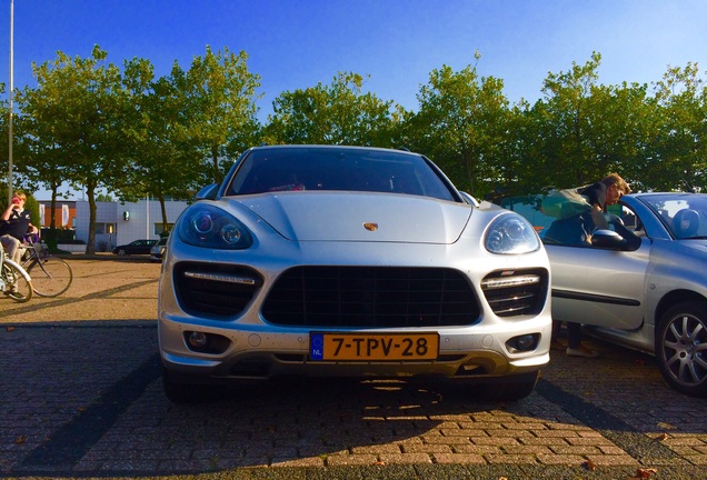 Porsche 958 Cayenne GTS