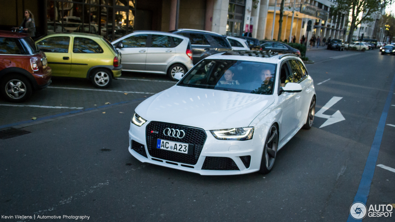 Audi RS4 Avant B8