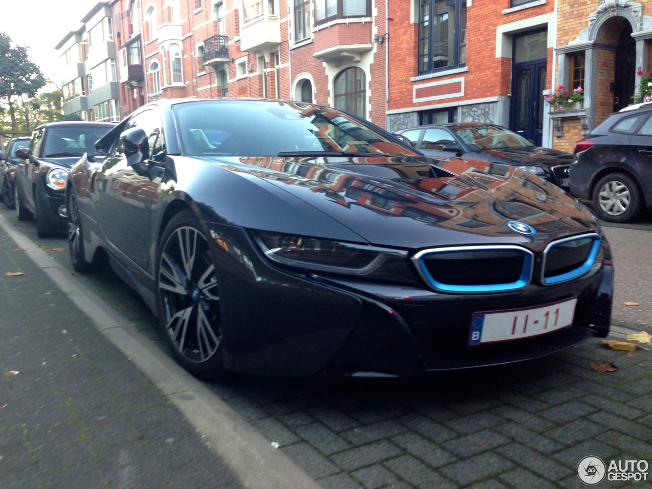 BMW i8